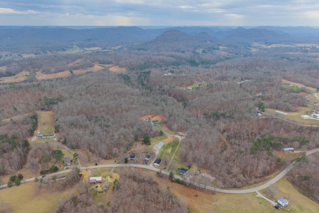 0 Dug Hill Road, Irvine, KY 40336