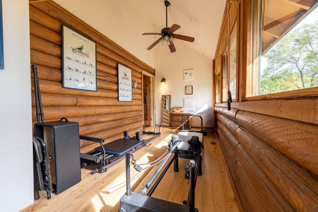 16100 Barbara Ct, Grass Valley, CA 95949