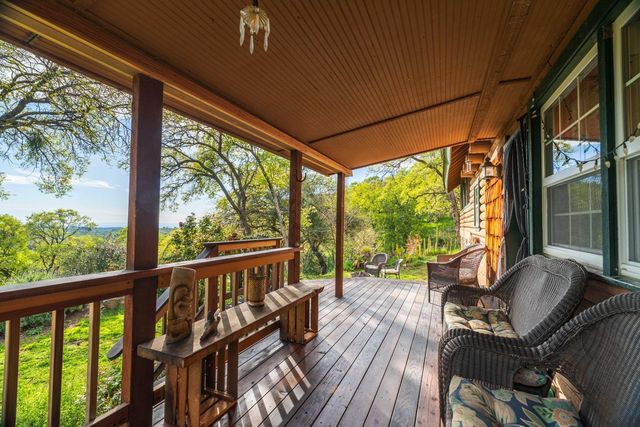 16100 Barbara Ct, Grass Valley, CA 95949