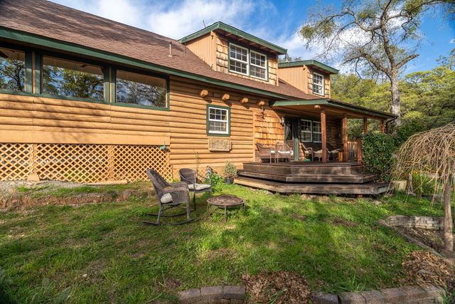 16100 Barbara Ct, Grass Valley, CA 95949