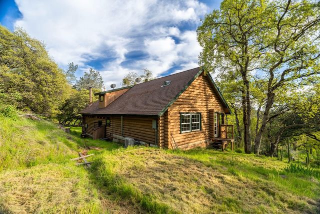 16100 Barbara Ct, Grass Valley, CA 95949