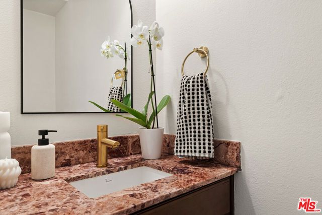 4558 Willis Avenue 123, Los Angeles, CA 91403