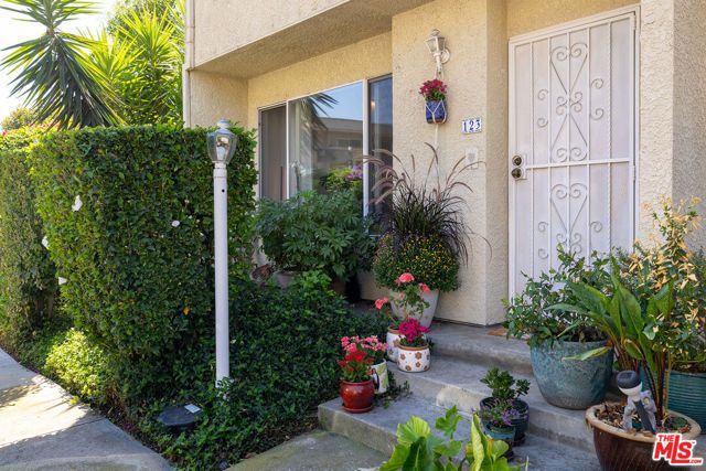 4558 Willis Avenue 123, Los Angeles, CA 91403