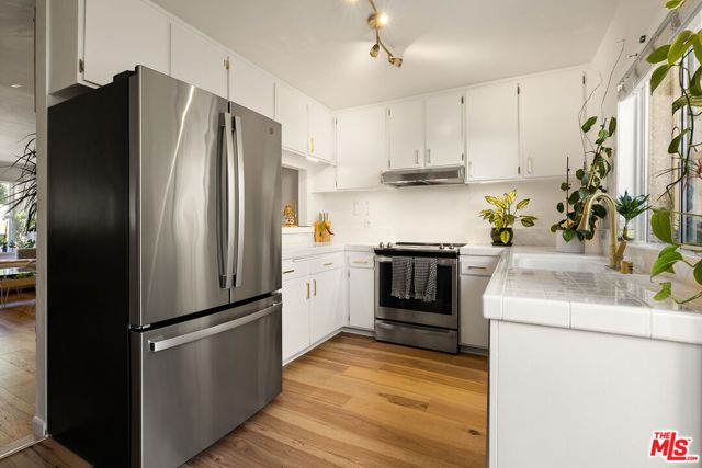 4558 Willis Avenue 123, Los Angeles, CA 91403