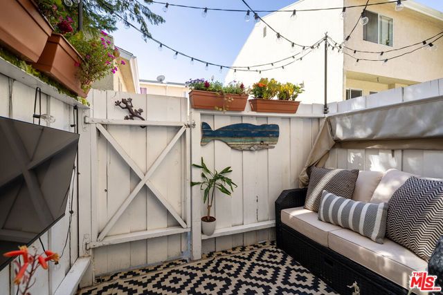 4558 Willis Avenue 123, Los Angeles, CA 91403