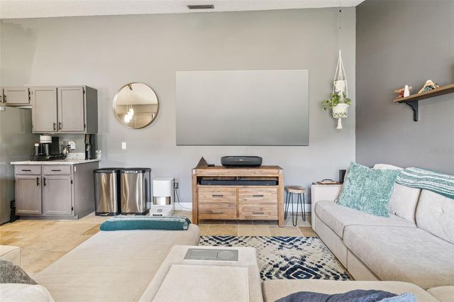 1913 EXCALIBUR DRIVE, Orlando, FL 32822