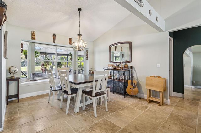 1913 EXCALIBUR DRIVE, Orlando, FL 32822