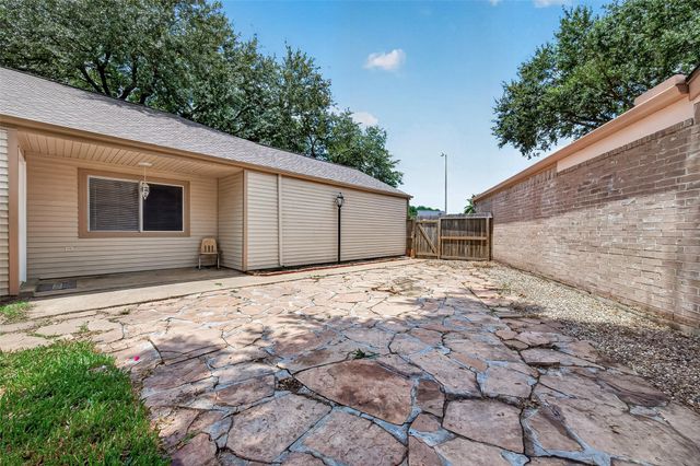 11643 Twinridge Lane, Houston, TX 77099