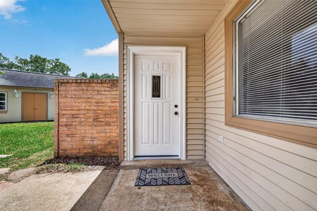 11643 Twinridge Lane, Houston, TX 77099