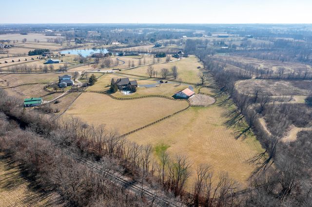 3701 Hidden Lake Lane, Lexington, KY 40516