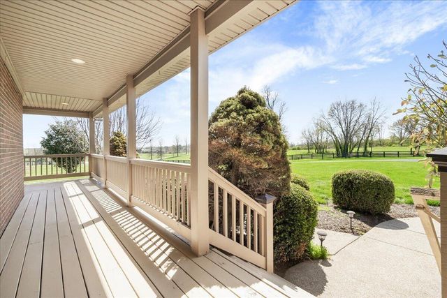 3701 Hidden Lake Lane, Lexington, KY 40516