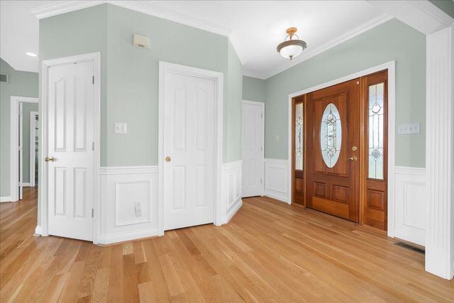 3701 Hidden Lake Lane, Lexington, KY 40516