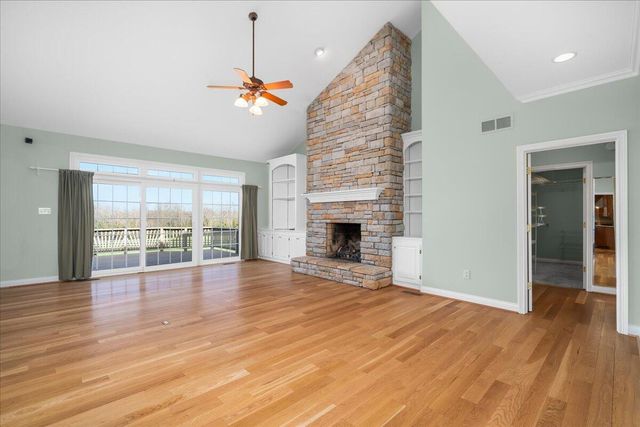 3701 Hidden Lake Lane, Lexington, KY 40516