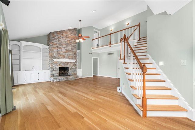 3701 Hidden Lake Lane, Lexington, KY 40516