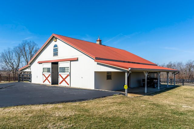 3701 Hidden Lake Lane, Lexington, KY 40516