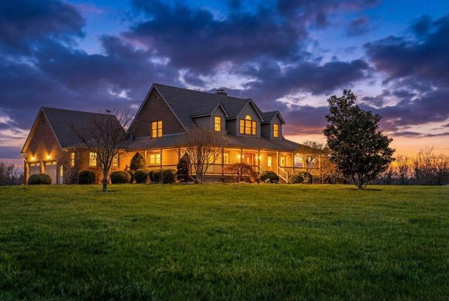 3701 Hidden Lake Lane, Lexington, KY 40516