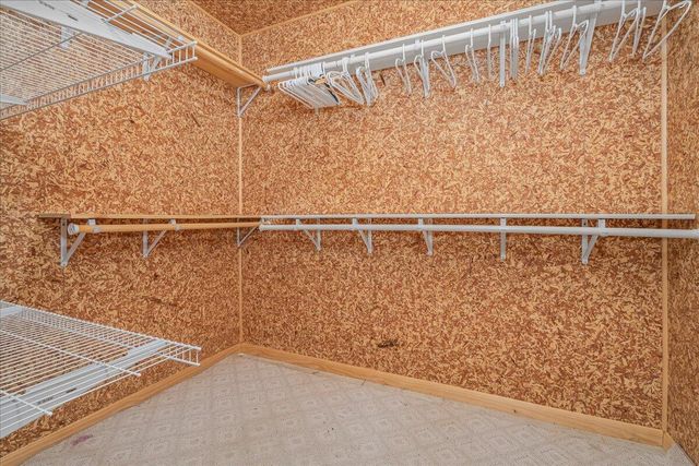 3701 Hidden Lake Lane, Lexington, KY 40516