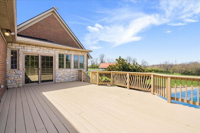 3701 Hidden Lake Lane, Lexington, KY 40516