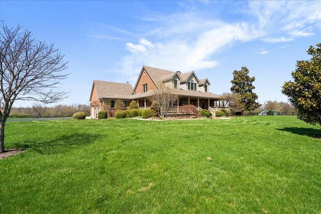 3701 Hidden Lake Lane, Lexington, KY 40516