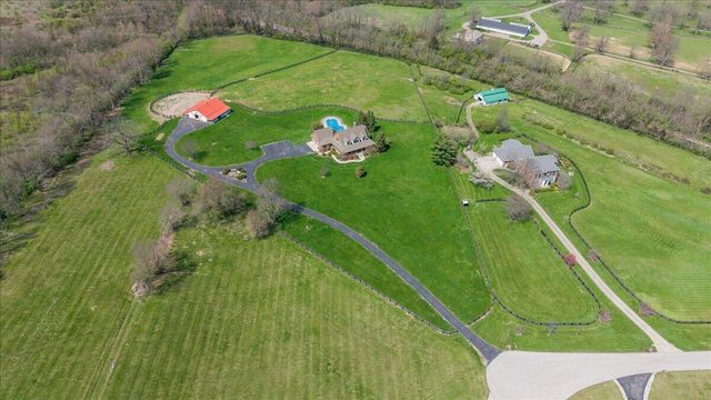 3701 Hidden Lake Lane, Lexington, KY 40516