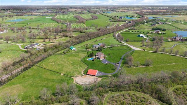 3701 Hidden Lake Lane, Lexington, KY 40516