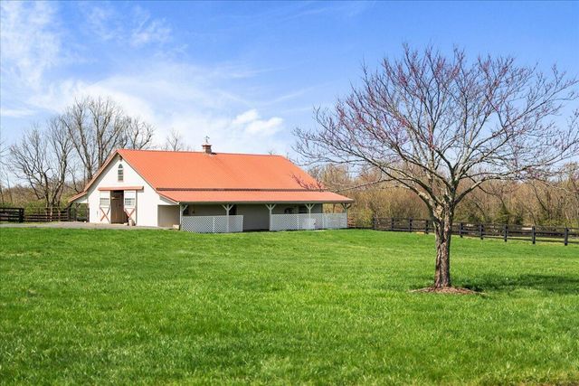 3701 Hidden Lake Lane, Lexington, KY 40516