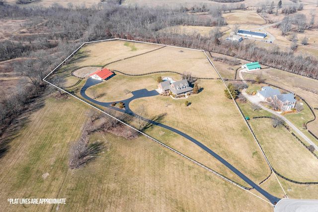 3701 Hidden Lake Lane, Lexington, KY 40516