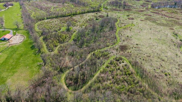 3701 Hidden Lake Lane, Lexington, KY 40516