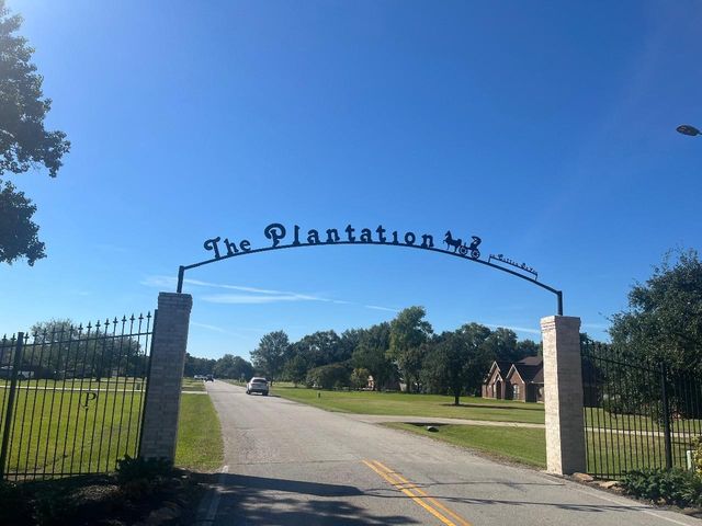 11 Tremont Street, Cove, TX 77520