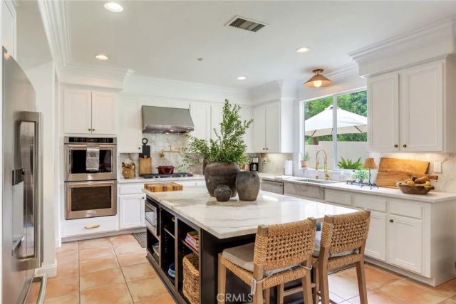 1261 Pamplona Drive, Riverside, CA 92508