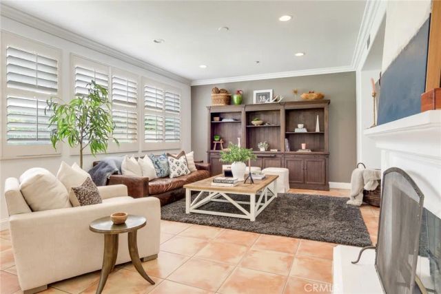 1261 Pamplona Drive, Riverside, CA 92508