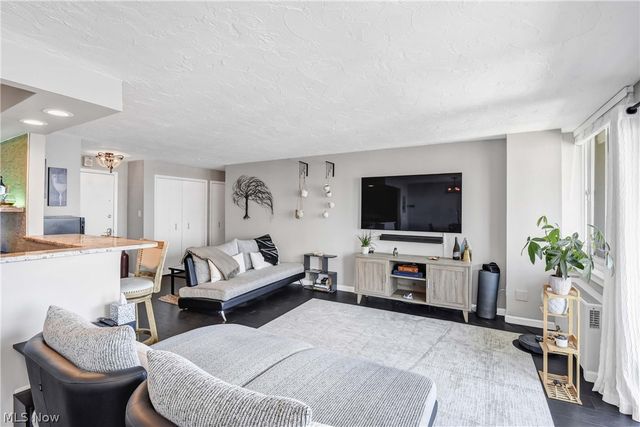 12900 Lake Avenue 1902, Lakewood, OH 44107