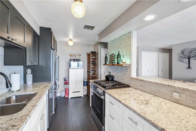 12900 Lake Avenue 1902, Lakewood, OH 44107