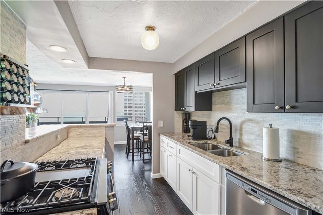 12900 Lake Avenue 1902, Lakewood, OH 44107