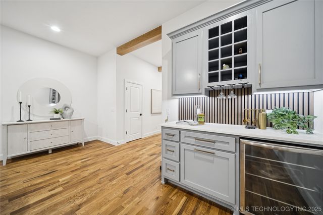 9708 E 132nd Street S, Bixby, OK 74008