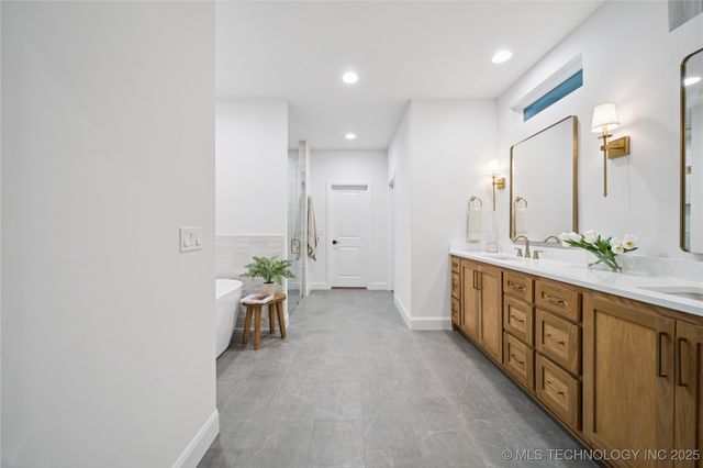 9708 E 132nd Street S, Bixby, OK 74008