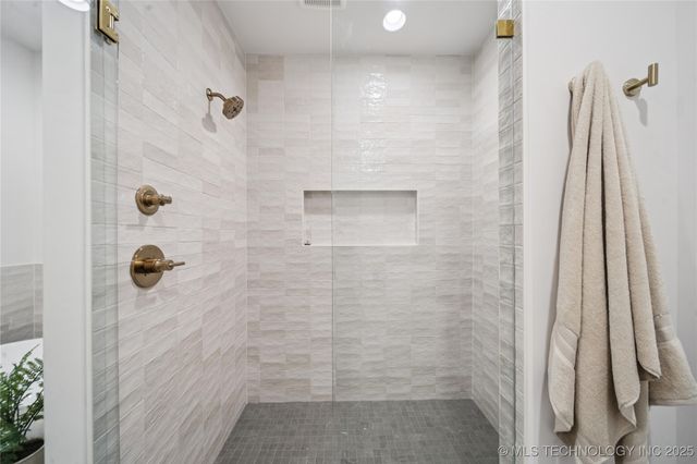 9708 E 132nd Street S, Bixby, OK 74008