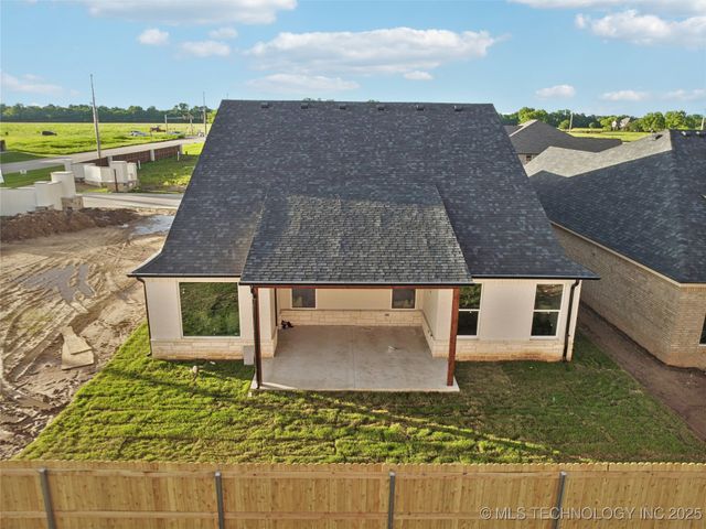 9708 E 132nd Street S, Bixby, OK 74008