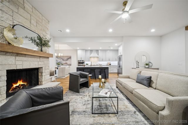 9708 E 132nd Street S, Bixby, OK 74008