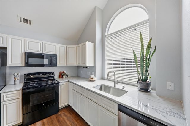 7117 Charleston Drive, Rowlett, TX 75089