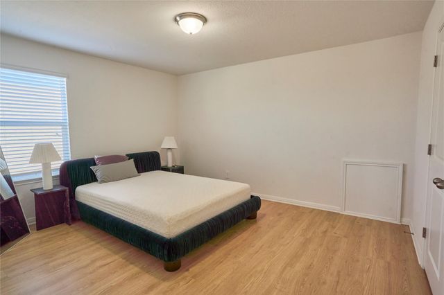 206 Pico ST, Hutto, TX 78634