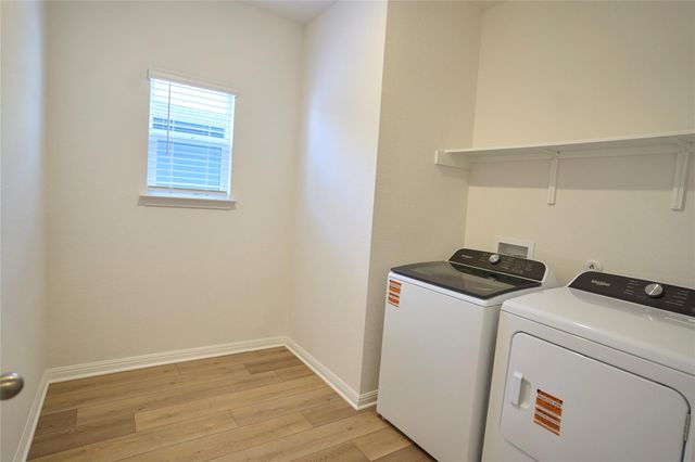 206 Pico ST, Hutto, TX 78634