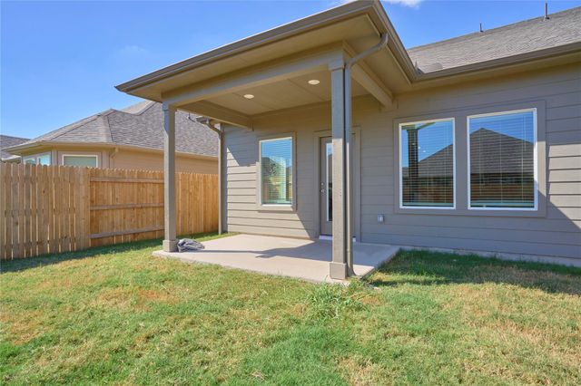 206 Pico ST, Hutto, TX 78634