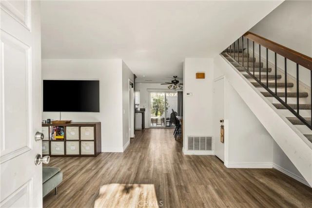19752 Bromley Lane 9, Huntington Beach, CA 92646