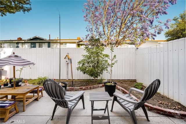 19752 Bromley Lane 9, Huntington Beach, CA 92646