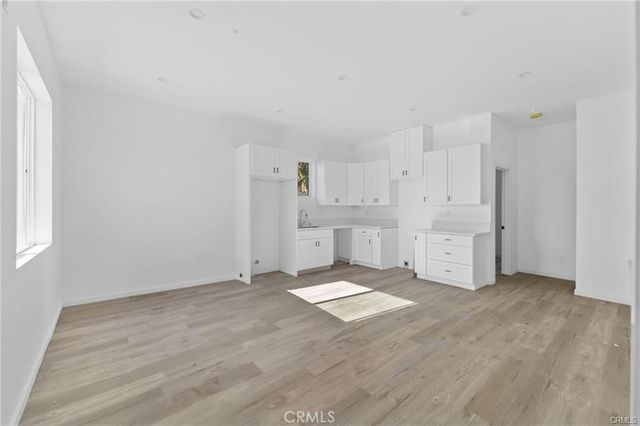 8512 Wilbur, Northridge, CA 91324