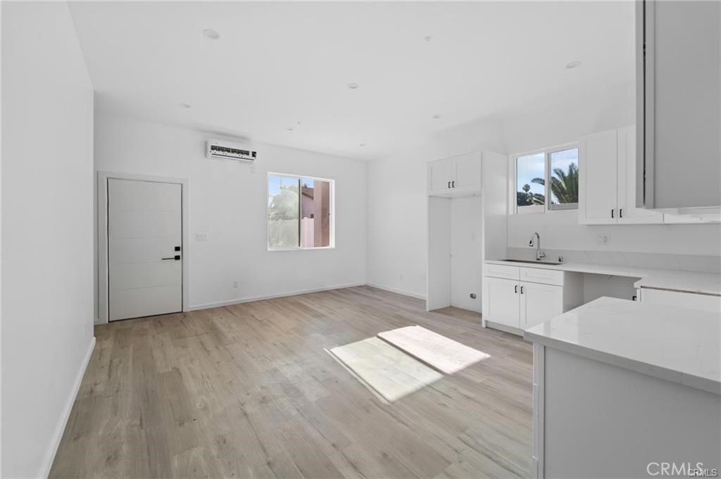 8512 Wilbur, Northridge, CA 91324
