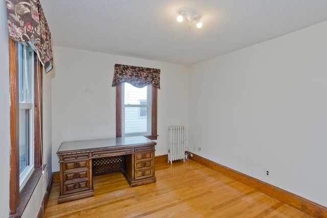 59 Ellerton St, Chicopee, MA 01020