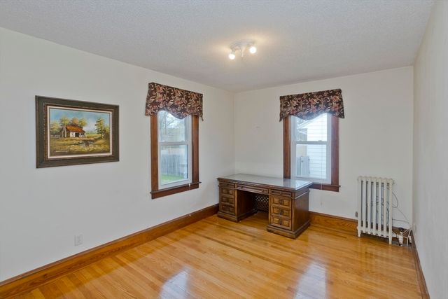 59 Ellerton St, Chicopee, MA 01020