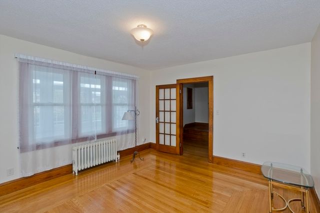 59 Ellerton St, Chicopee, MA 01020